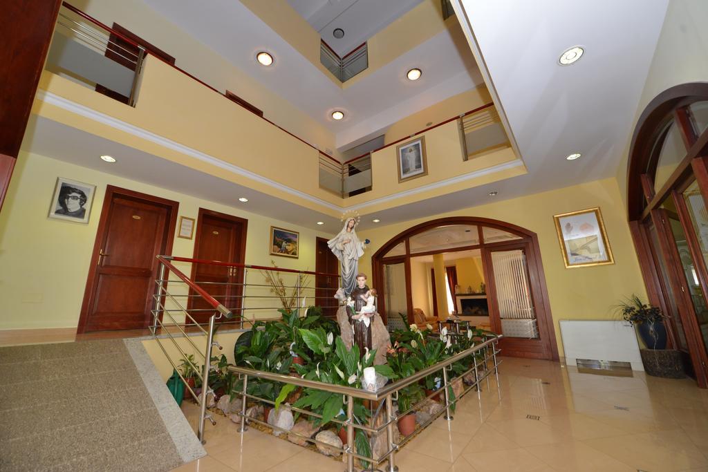Hotel Rosabel Međugorje エクステリア 写真