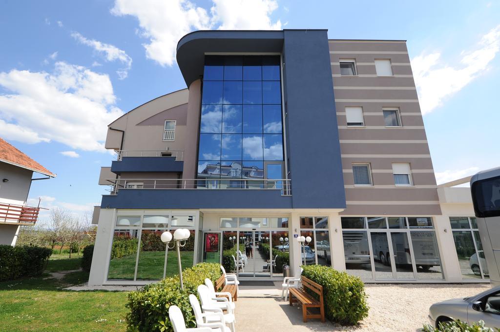 Hotel Rosabel Međugorje エクステリア 写真